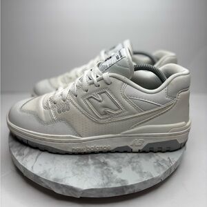 Size 8.5 Men- New Balance 550 White Grey Size 10 Women